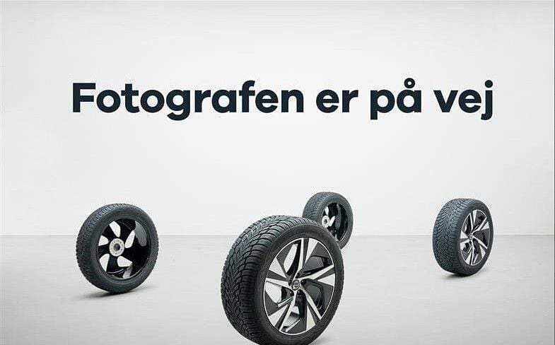 Champagnemetal Brugt 2024 Volvo XC40 Core SUV | 309.900 kr. (Fair pris) - Billede 1/1