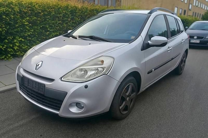 Brugt Renault Clio II 90 HK (66 kW) 2011 Blå Hatchback