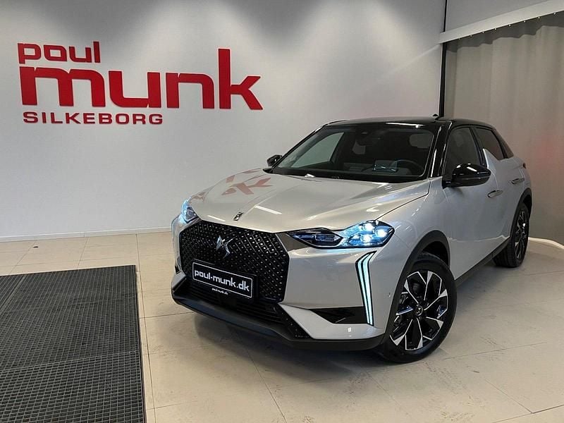 Gråmetal Ny 2025 DS Automobiles DS3 Crossback E-Tense Opera SUV | 229.900 kr. (Fair pris) - Billede 1/4