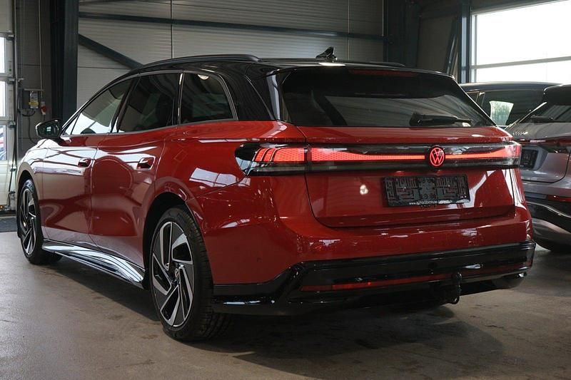 Brugt VW ID.7 Style 210 kW (286 HK) 2025 Rødmetal Stationcar