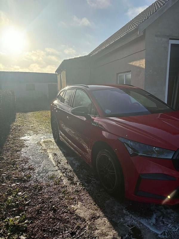 Brugt Skoda Enyaq iV SportLine 150 kW (204 HK) 2022 Rød SUV