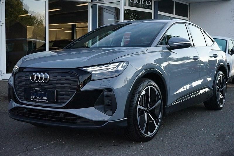 Grå Brugt 2024 Audi Q4 Sportback e-tron S-Line SUV | 419.900 kr. (Lidt for dyr) - Billede 1/4