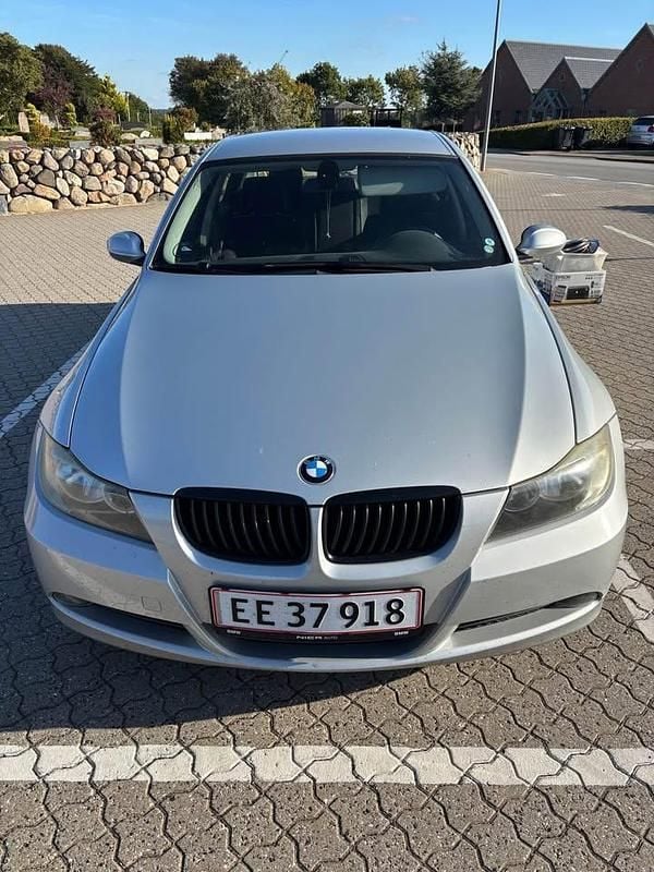 Brugt BMW 325 218 HK (160 kW) 2008 Sedan