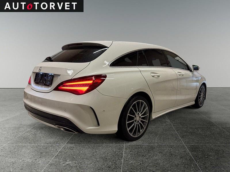 Brugt Mercedes CLA200 Shooting Brake AMG line 136 HK (100 kW) 2017 Hvid Stationcar