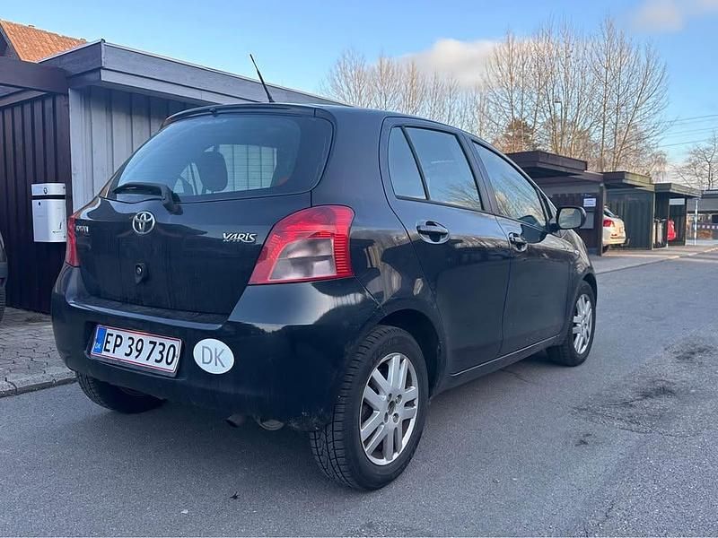 Brugt Toyota Yaris 90 HK (66 kW) 2006 Hatchback
