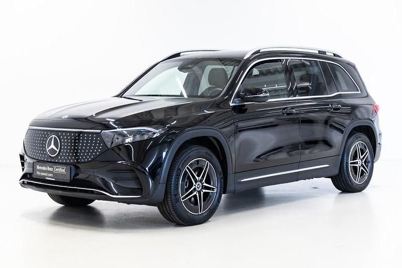 Farve: sort Brugt 2025 Mercedes EQB350 AMG SUV | 379.900 kr. (Super pris) - Billede 1/4