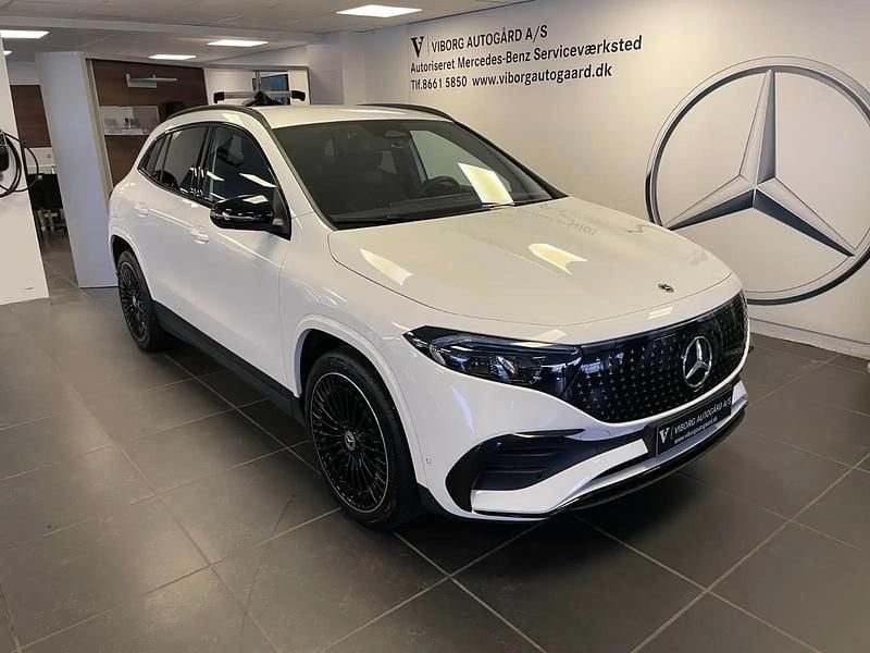 Hvid Brugt 2025 Mercedes EQA250+ AMG line SUV | 364.900 kr. (Fair pris) - Billede 1/4
