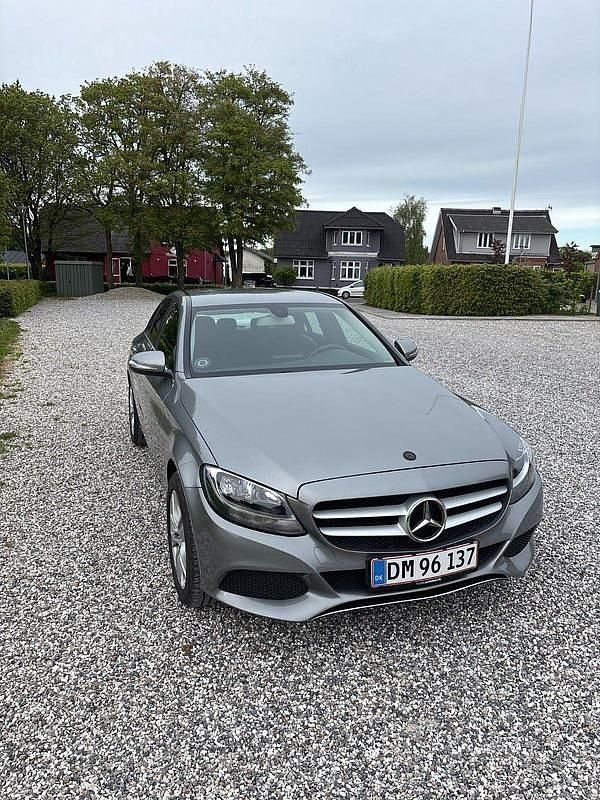 Grå metal Brugt 2015 Mercedes C200 Business Sedan | 194.200 kr. (God pris) - Billede 1/7