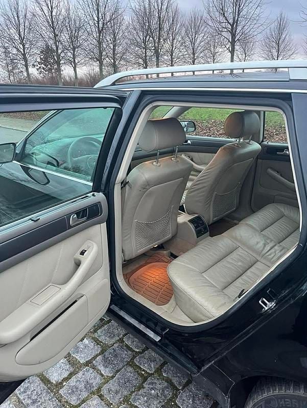 Brugt Audi A6 Comfort 130 HK (95 kW) 2004 Sort Stationcar