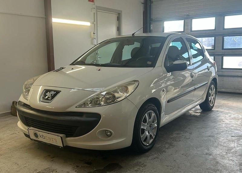 Hvid Brugt 2010 Peugeot 206+ Comfort plus Hatchback | 19.900 kr. (Fair pris) - Billede 1/4