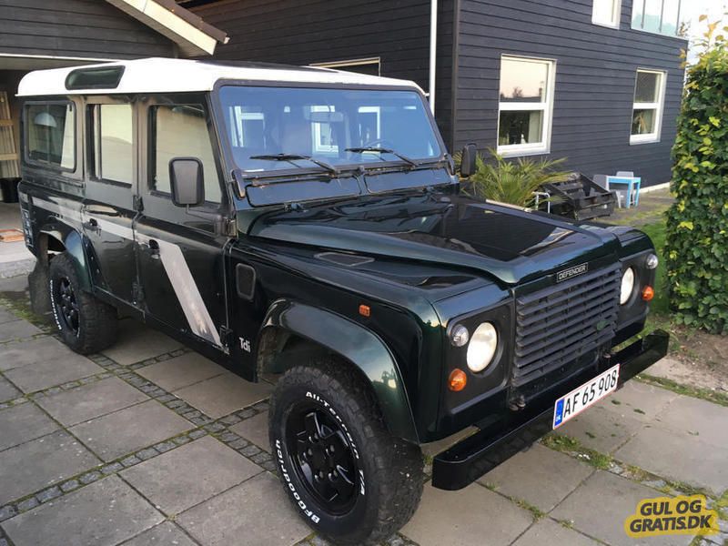 Land rover bus