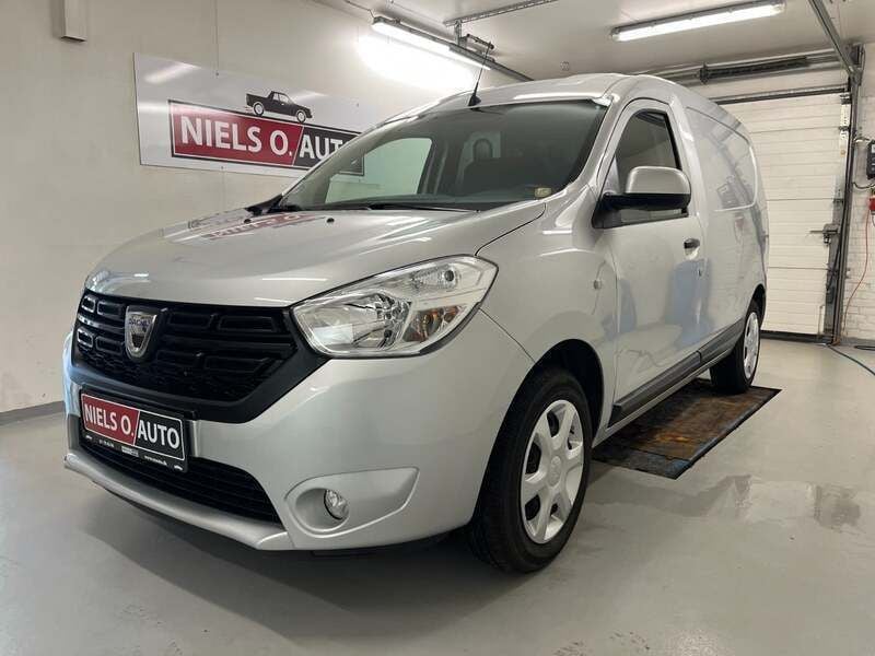 Sølvmetal Brugt 2017 Dacia Dokker Ambiance Van | 59.800 kr. - Billede 1/4