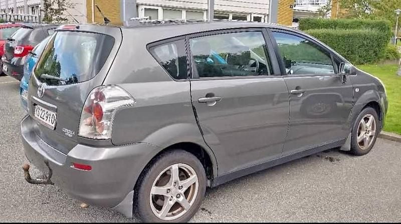 Brugt 2007 Toyota Corolla Verso MPV | 40.000 kr. - Billede 1/4