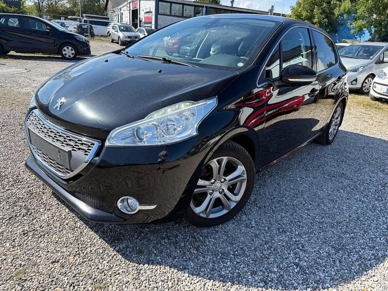 Sort Brugt 2013 Peugeot 208 Allure Sky Hatchback | 59.990 kr. (Fair pris) - Billede 1/4