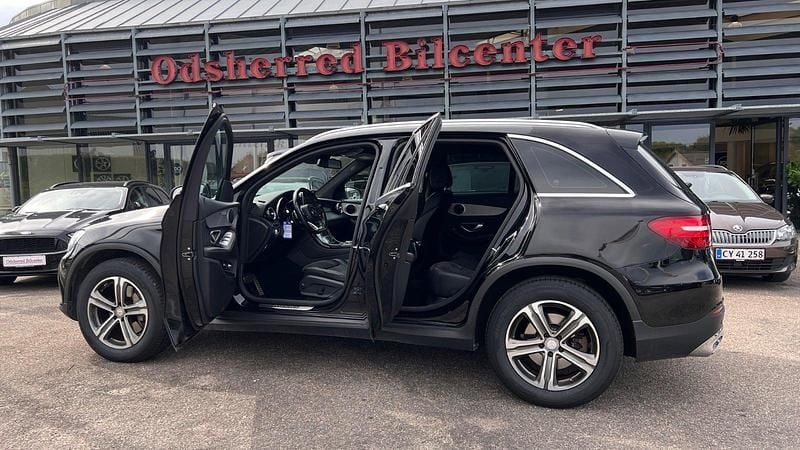 Brugt Mercedes GLC250 AMG line 211 HK (155 kW) 2016 Sort SUV