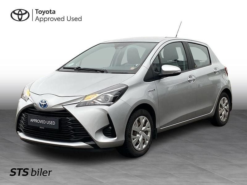 Sølv Brugt 2018 Toyota Yaris H2 Hatchback | 119.990 kr. (Dyr) - Billede 1/3