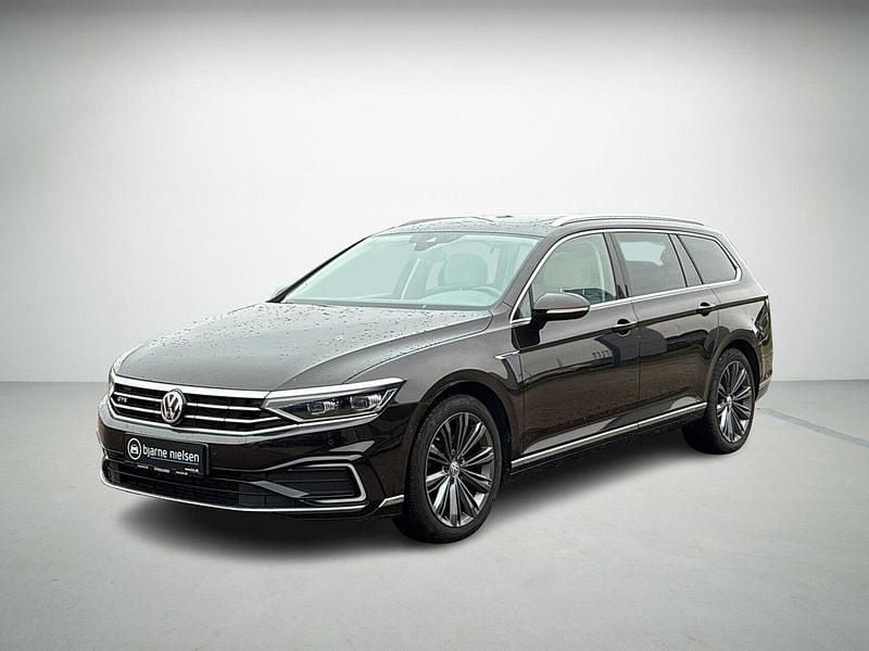 Brunmetal Brugt 2020 VW Passat GTE Stationcar | 194.990 kr. (Fair pris) - Billede 1/4