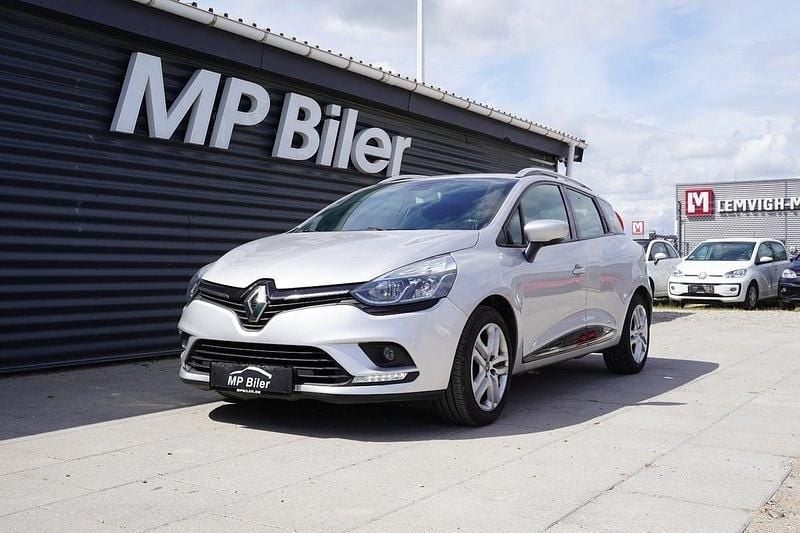 Sølvmetal Brugt 2018 Renault Clio GrandTour Zen Stationcar | 74.800 kr. (Fair pris) - Billede 1/4