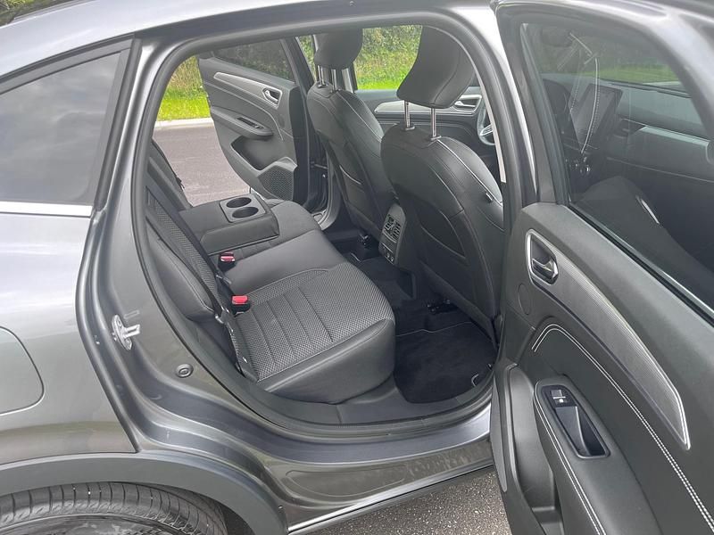 Brugt Renault Arkana Intens 145 HK (106 kW) 2022 Gråmetal SUV