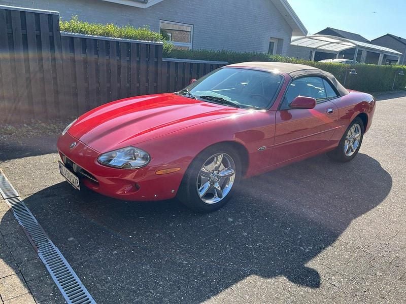 Brugt Jaguar XK8 294 HK (216 kW) 1999 Rød Cabriolet