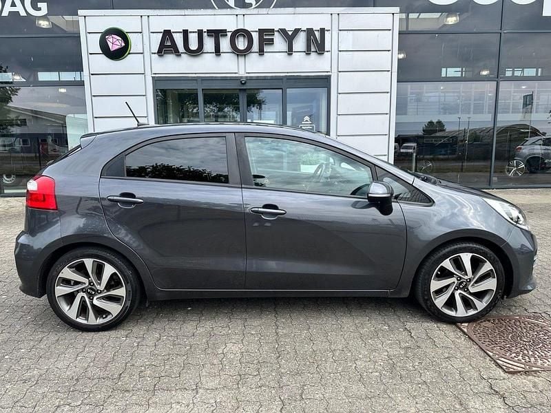 Gråmetal Brugt 2017 Kia Rio Hatchback | 68.800 kr. (Fair pris) - Billede 1/4