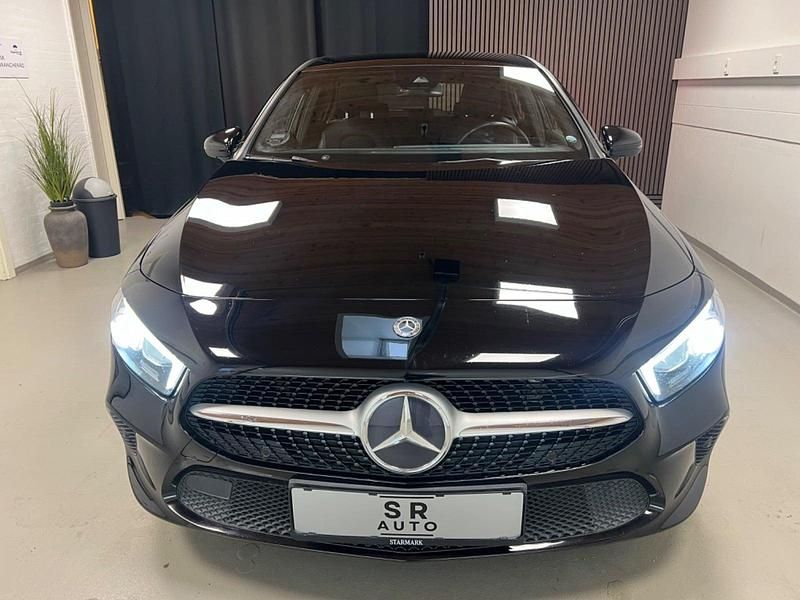 Brugt Mercedes A180 Business 116 HK (85 kW) 2018 Sort Hatchback