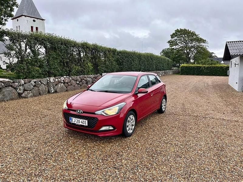 Rød Brugt 2016 Hyundai i20 Hatchback | 37.000 kr. (Fair pris) - Billede 1/3