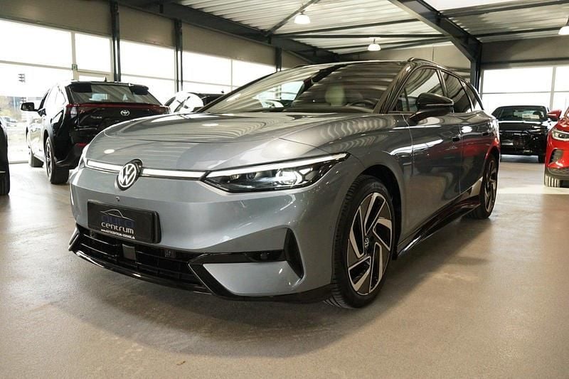 Blåmetal Brugt 2025 VW ID.7 Style Stationcar | 479.900 kr. - Billede 1/4