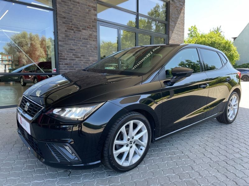 Midnight black Brugt 2022 Seat Ibiza FR Hatchback | 179.900 kr. (Fair pris) - Billede 1/4