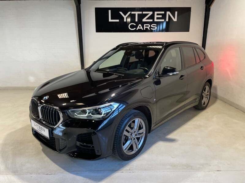 Sortmetal Brugt 2021 BMW X1 M Sport SUV | 284.800 kr. (Fair pris) - Billede 1/4
