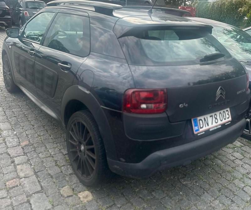 Sort Brugt 2015 Citroën C4 Cactus Skyline Hatchback | 66.400 kr. (Fair pris) - Billede 1/9