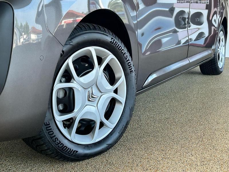 Brugt Citroën e-Spacetourer Business Class 100 kW (136 HK) 2023 Gråmetal Van