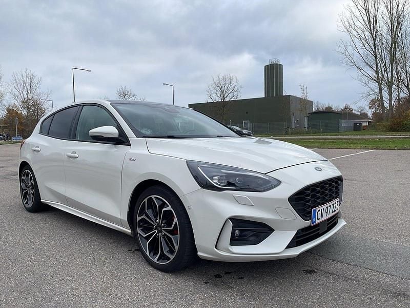 Brugt Ford Focus ST-Line X 182 HK (133 kW) 2020 Perlemorshvid Hatchback