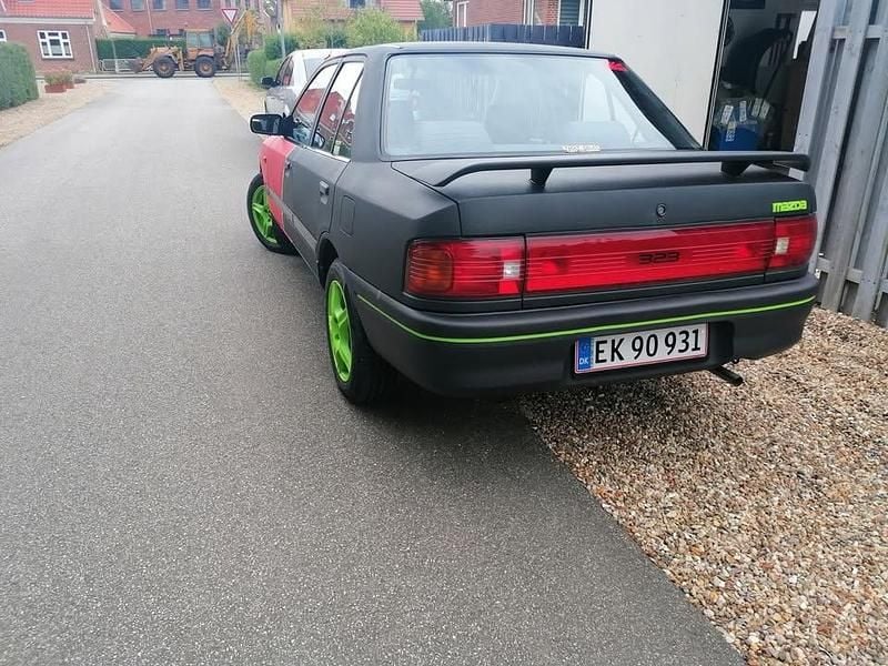 Brugt Mazda 323 1994 Sedan