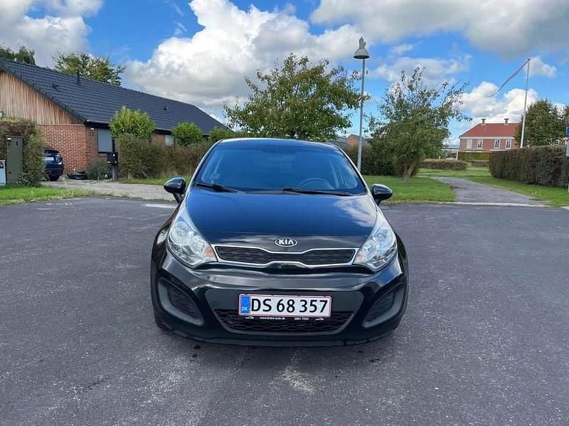 Brugt Kia Rio 75 HK (55 kW) 2014 Sort Hatchback