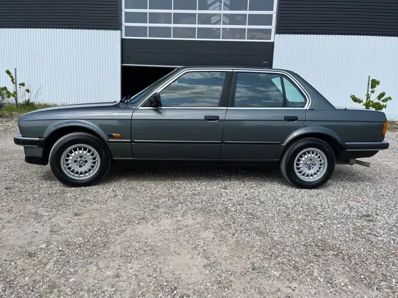 Hvid Brugt 1985 BMW 320 | 159.900 kr. - Billede 1/4