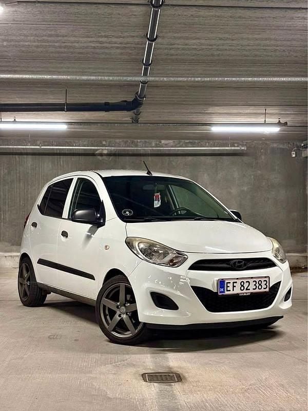 Hvid Brugt 2012 Hyundai i10 Hatchback | 22.000 kr. (God pris) - Billede 1/4