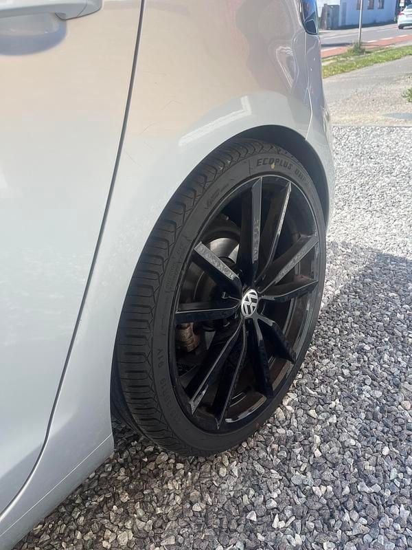 Sølvgrå Brugt 2009 VW Golf VI Highline Hatchback | 71.200 kr. (Lidt for dyr) - Billede 1/3