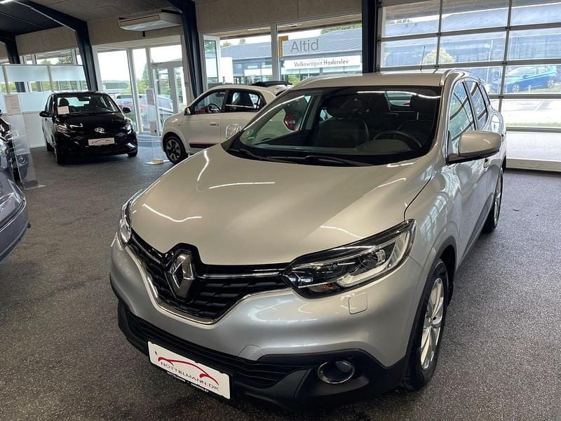 Sølvmetal Brugt 2017 Renault Kadjar Zen SUV | 99.900 kr. (Lidt for dyr) - Billede 1/4