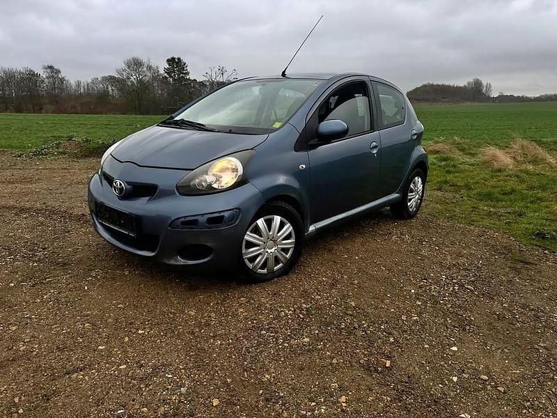 Brugt 2009 Toyota Aygo Hatchback | 13.800 kr. (Fair pris) - Billede 1/4
