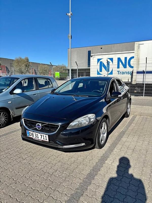 Sort Brugt 2013 Volvo V40 Hatchback | 69.980 kr. (God pris) - Billede 1/4