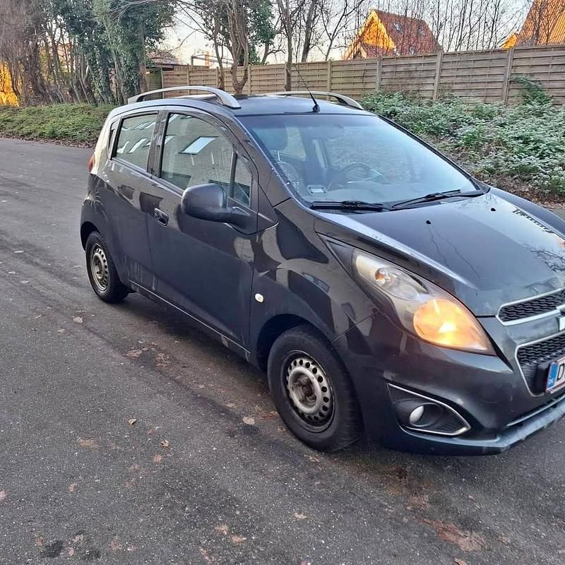 Sort Brugt 2014 Chevrolet Spark Hatchback | 17.900 kr. (God pris) - Billede 1/4