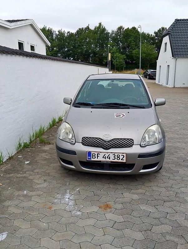 Brugt 2005 Toyota Yaris | 21.000 kr. (Lidt for dyr) - Billede 1/4