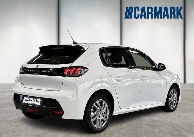 Brugt Peugeot 208 Allure 100 HK (73 kW) 2022 Hvid Hatchback