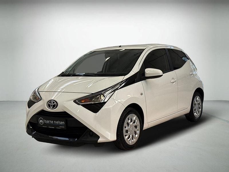 Hvid Brugt 2020 Toyota Aygo x-press Hatchback | 89.500 kr. (Fair pris) - Billede 1/4