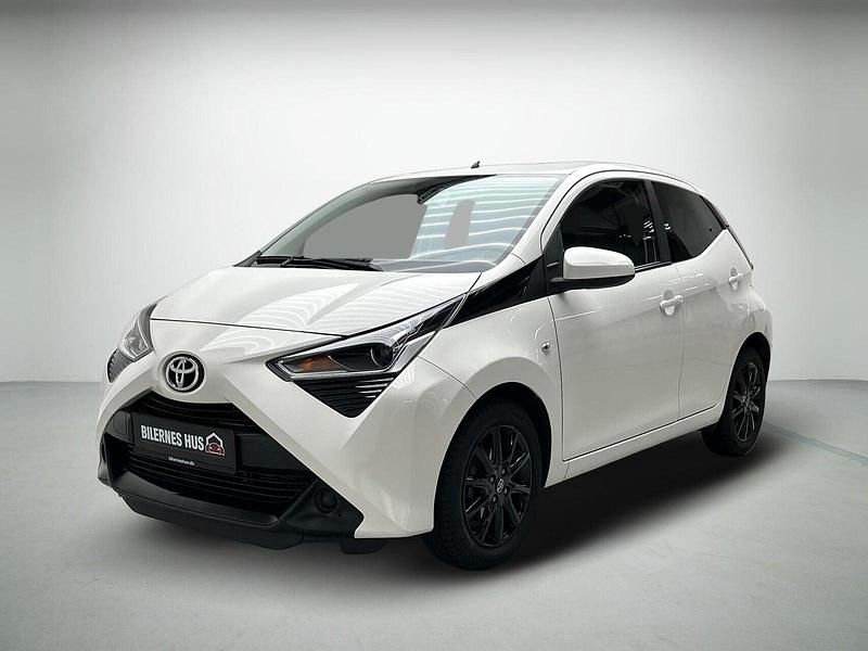 Hvid Brugt 2020 Toyota Aygo Hatchback | 99.980 kr. (Fair pris) - Billede 1/4