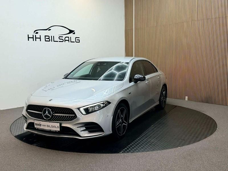 Brugt Mercedes A250 AMG line 218 HK (160 kW) 2020 Sølvmetal Sedan