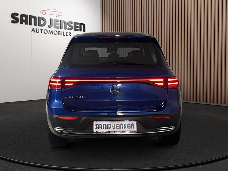 Brugt Mercedes EQB250+ Progressive 139 kW (190 HK) 2024 Blåmetal SUV