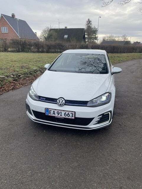 Hvid Brugt 2018 VW Golf VII GTE Hatchback | 186.000 kr. (Fair pris) - Billede 1/4