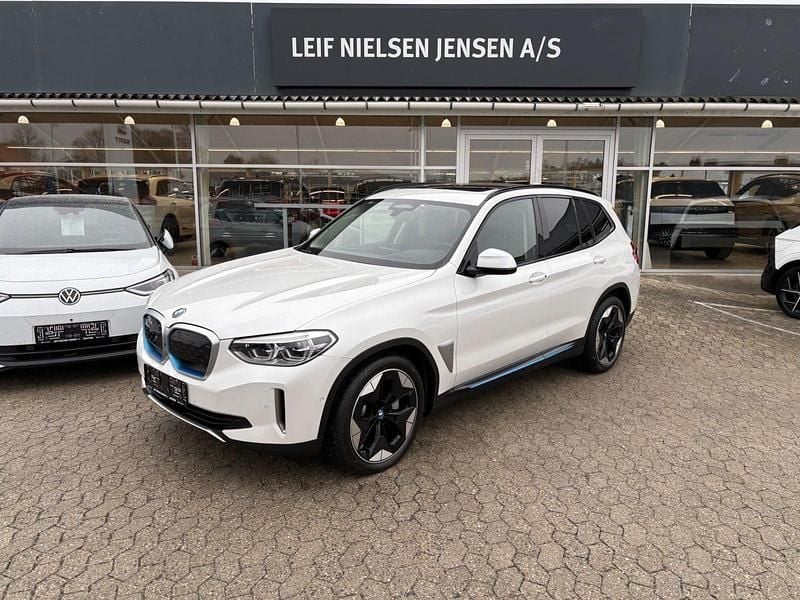 Hvidmetal Brugt 2021 BMW iX3 SUV | 284.900 kr. (Fair pris) - Billede 1/4